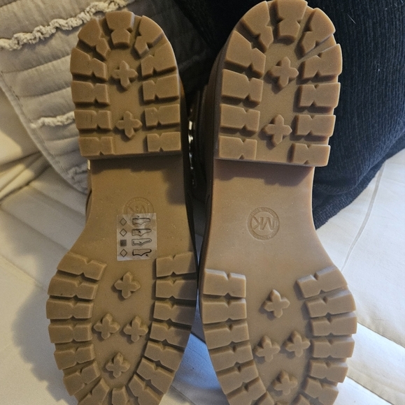 Michael Khors boots size 8 - Picture 7 of 13